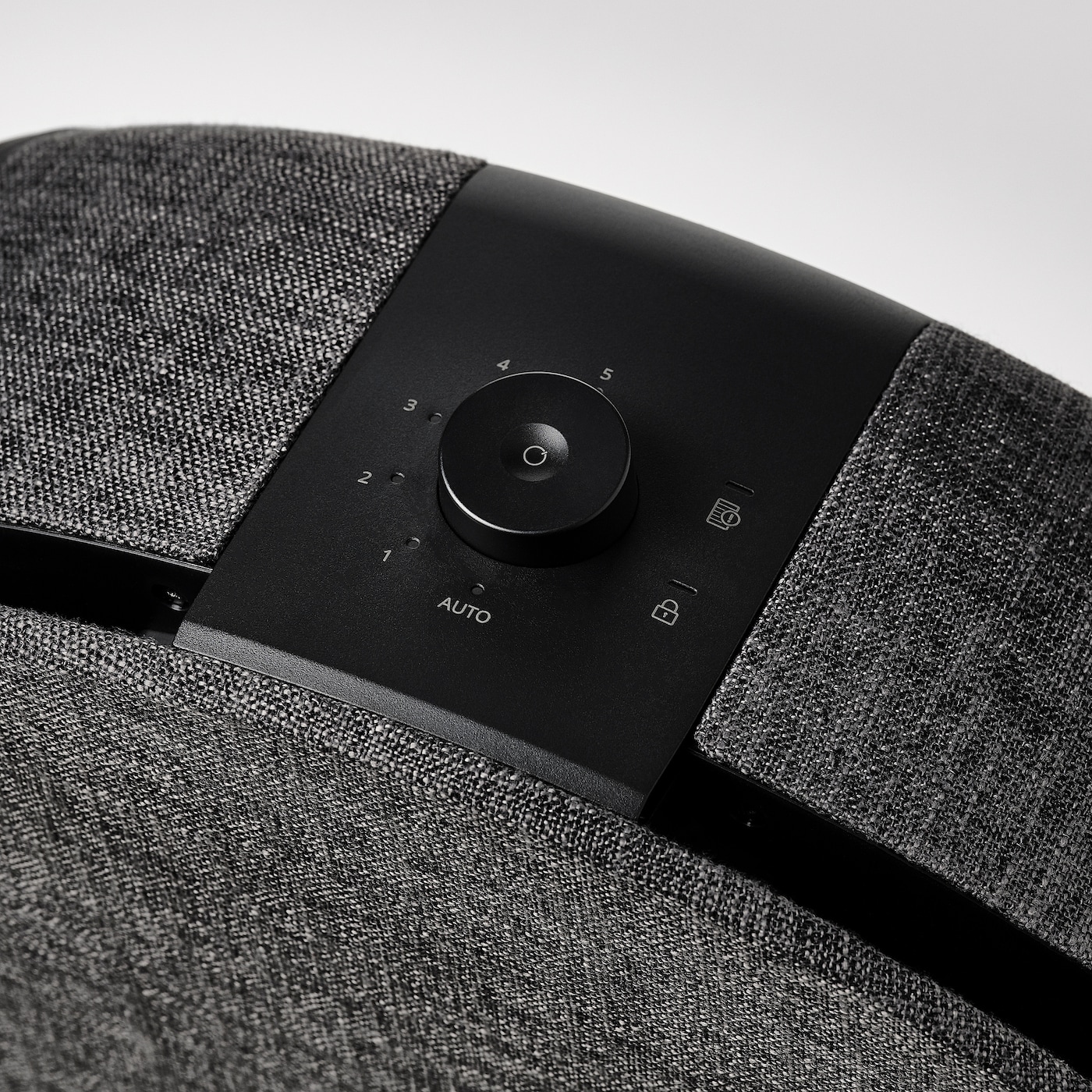 Фото СТАРКВИНД Воздухоочиститель черный/умный