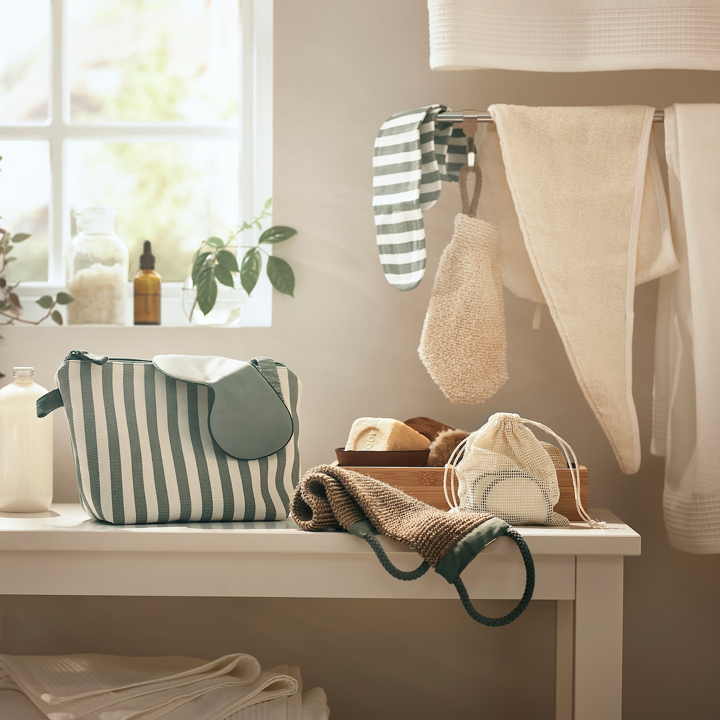 Фото СТЬЕРНБУСКЕ Обертывание волос полотенцем естественный