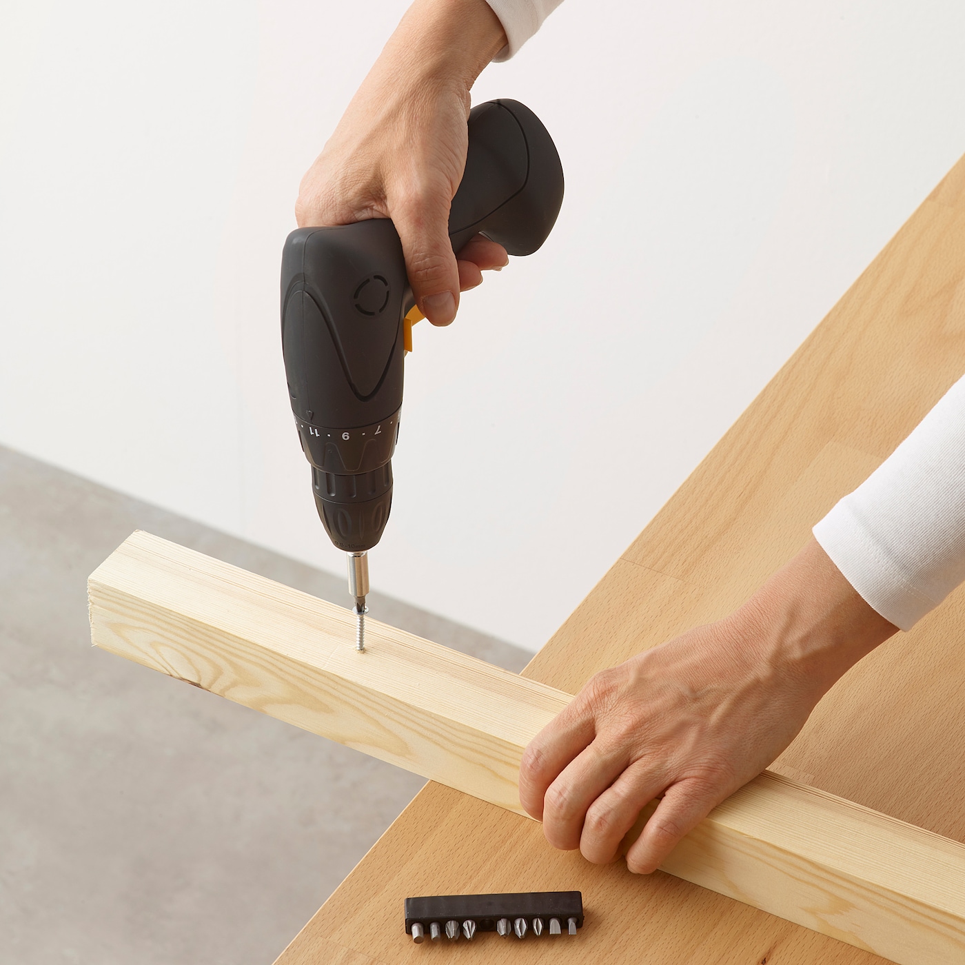 Фото ФИКСА Отвертка/дрель литий-ионный