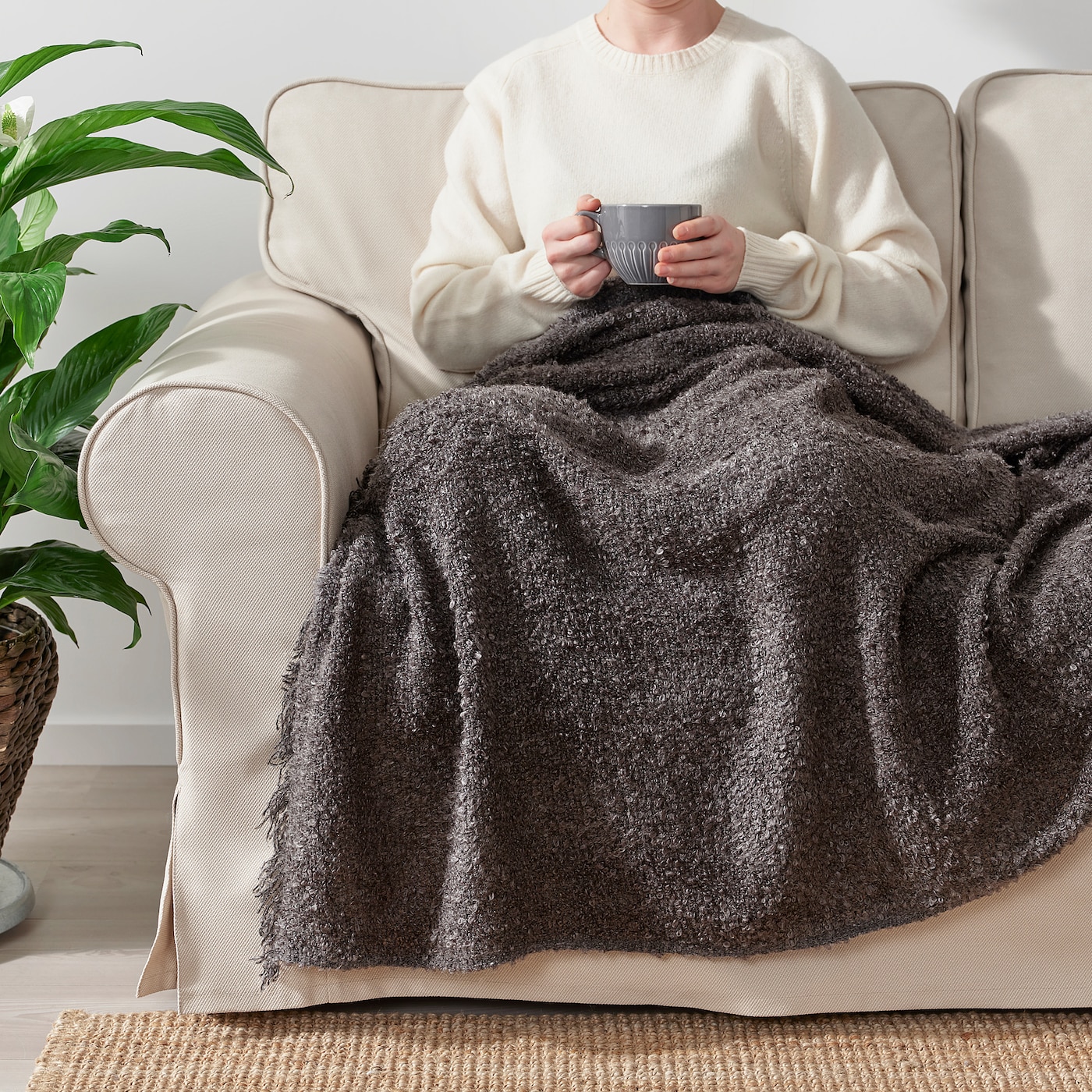 Фото СЭНДБРОДД Бросать антрацит