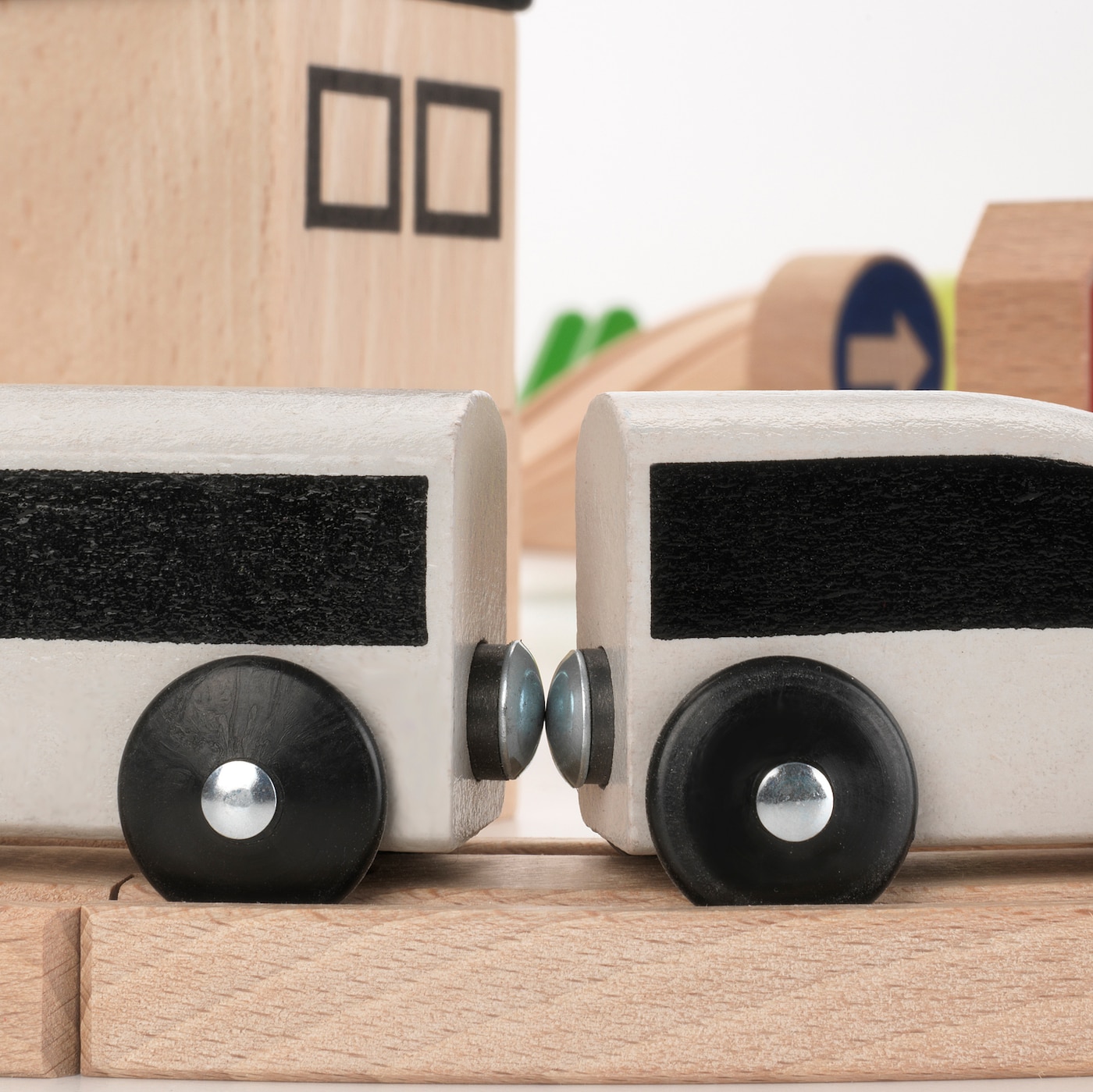 Фото ЛИЛЛАБО Набор поездов с рельсами, 45 предметов.